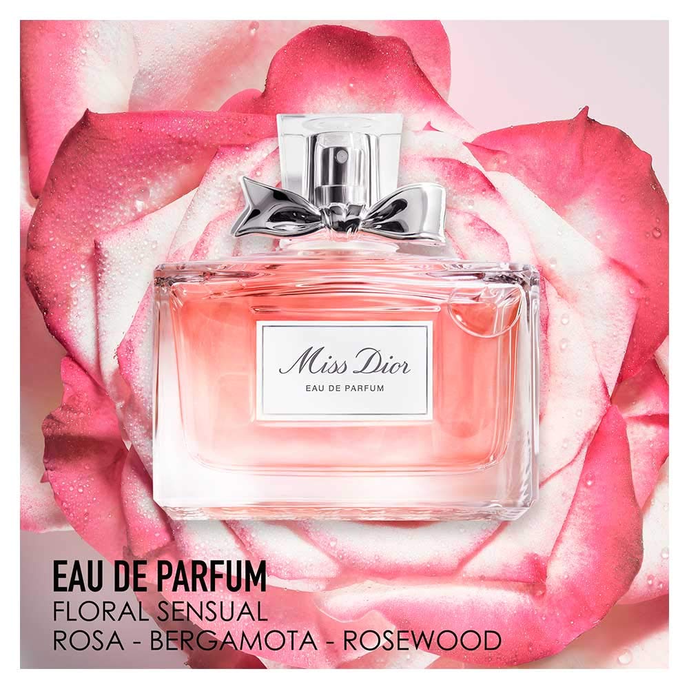 Eau De Parfum Spray 3.4 Fluid Ounce P370608