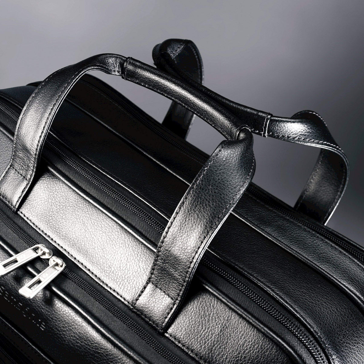 Leather Expandable Briefcase Y4813